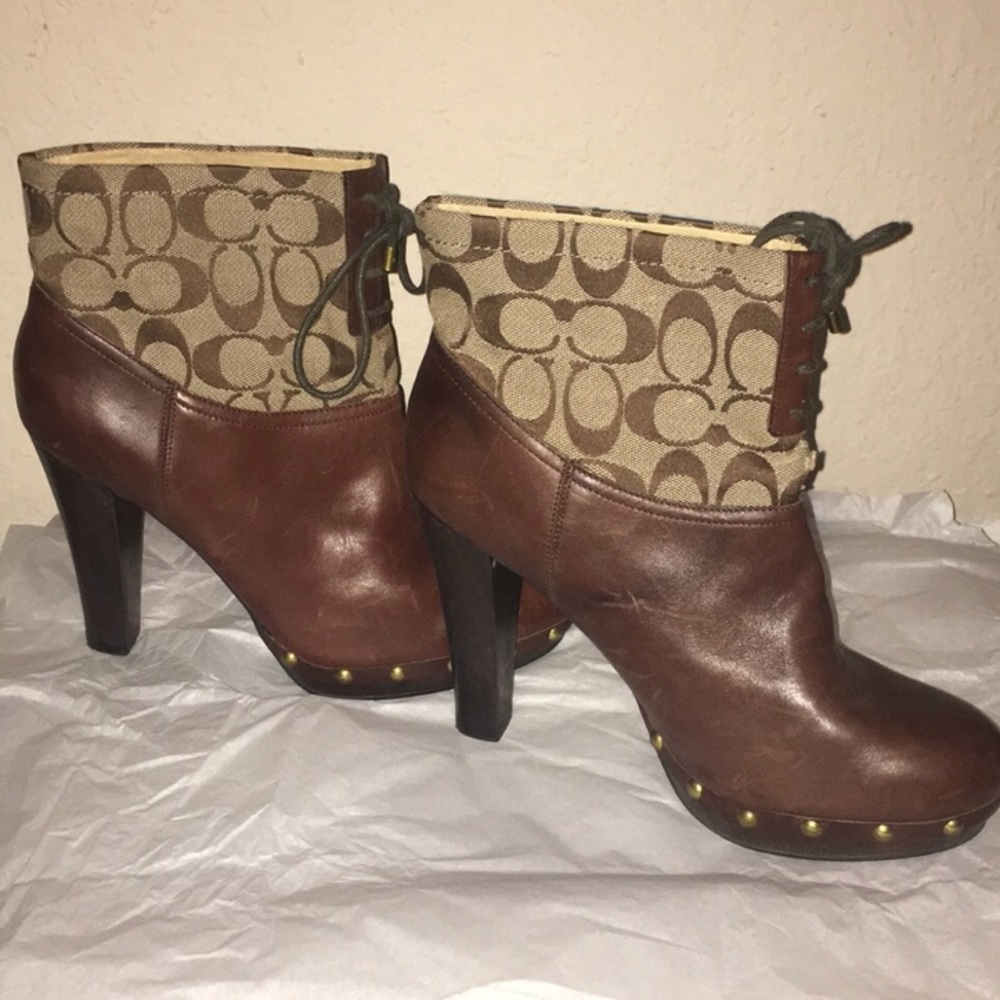 SALE!!! NEW! 🎉COACH BOOTS